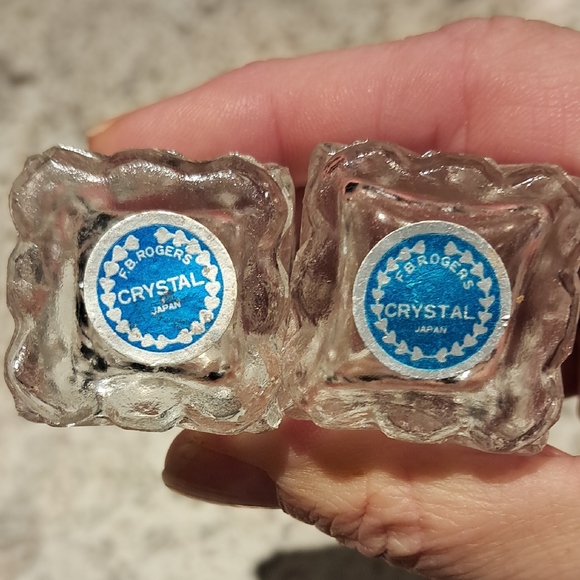 Glass Cut-Pattern Salt and Pepper Shakers - Clear Glass with Silver Tops - Picture 7 of 8